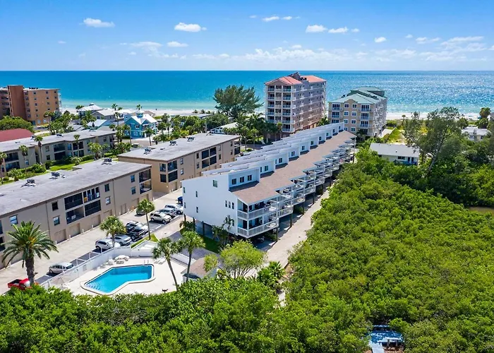 Heated Pool, Steps To Beach Indian Shores Condo!