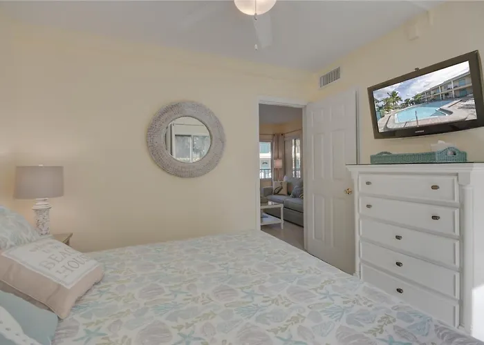 Five Palms Vacation Rentals- Daily - Weekly - Monthly