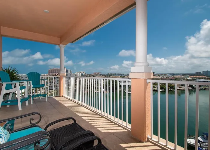 Harborview Grande 803