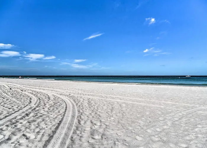 Indian Rocks Beach Unit - Steps From The Shoreline