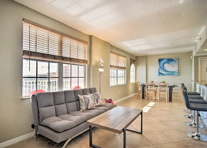 Coastal Clearwater Condo: Half Mile To Beach!