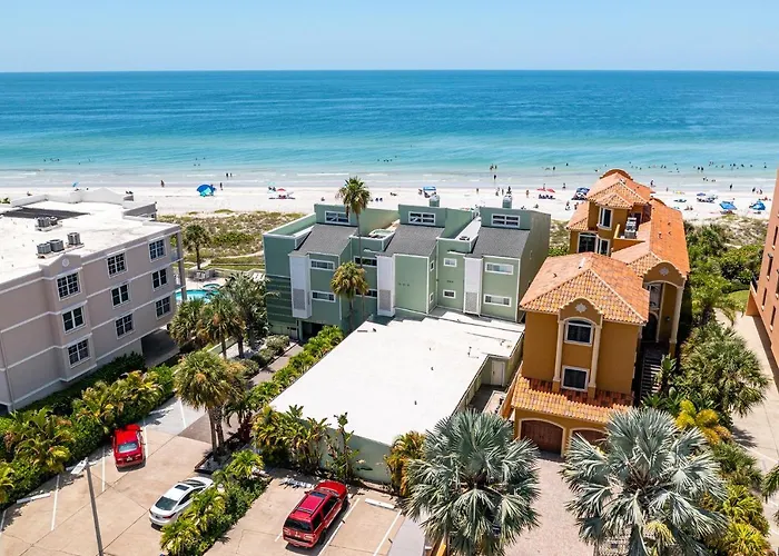 Walk To Dining Beachfront Indian Shores Condo