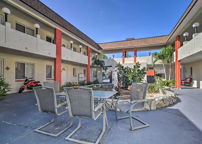 Sunny Indian Rocks Beach Condo Steps To Gulf!