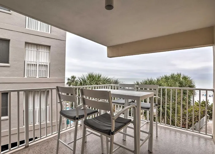 Indian Shores Condo Pool&Gulf View Balconies