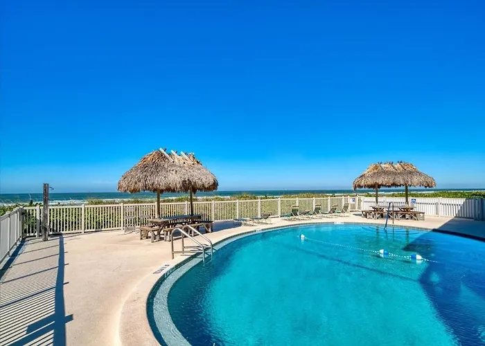 Chateau 6W Alluring Beachfront Condo