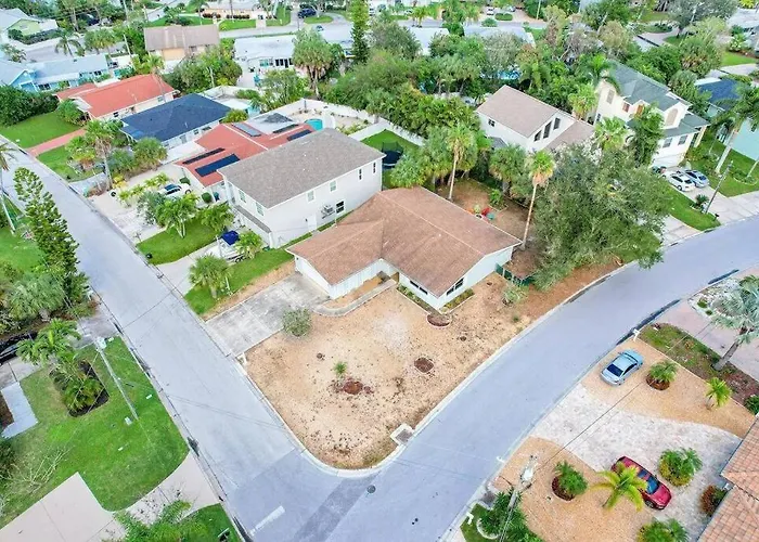 St Pete Getaway In Indian Rocks Beach!