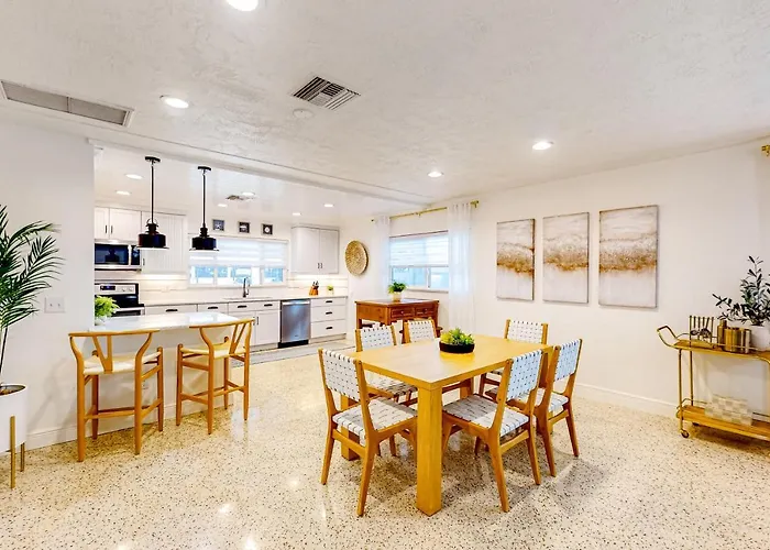 The Sunset House