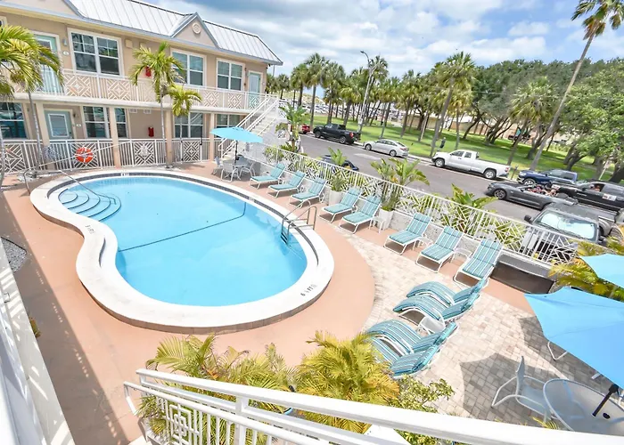 Clearwater Beach Suites #102