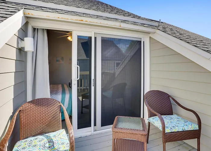 Pelican Pointe 2A