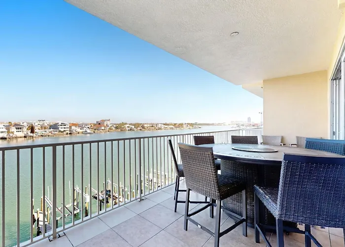 Bay Harbor 403