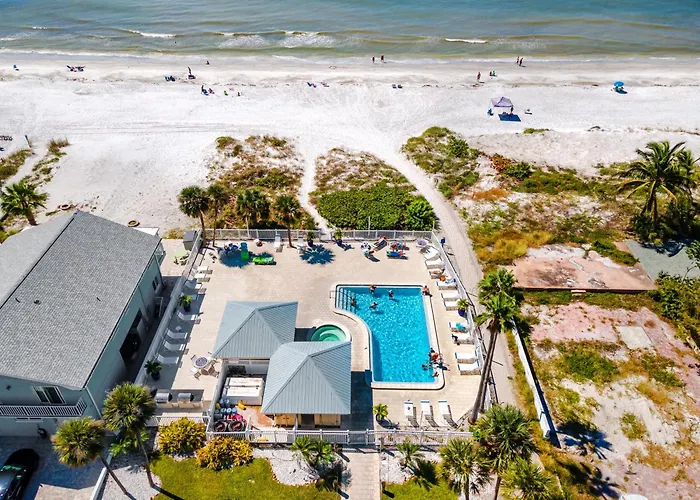 Redington Beach Retreat - Immaculate Beach Condo With Water Views, Pool, Hot Tub