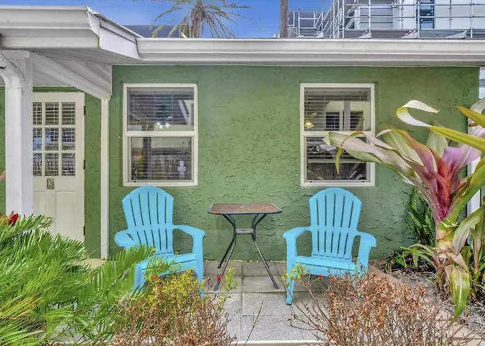 Stones Throw Beachside Bungalow #2 At The Beach