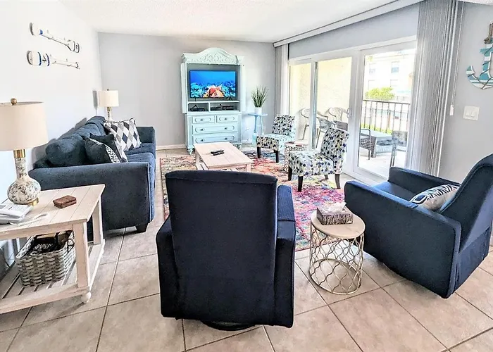 Sea Club #13 - Coastal Charm