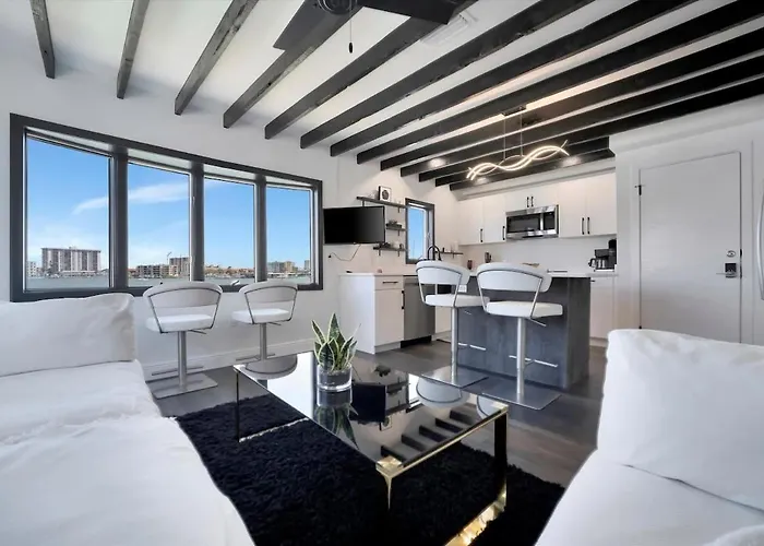 The Aura A Luxury Waterview Condo & Heated Pool