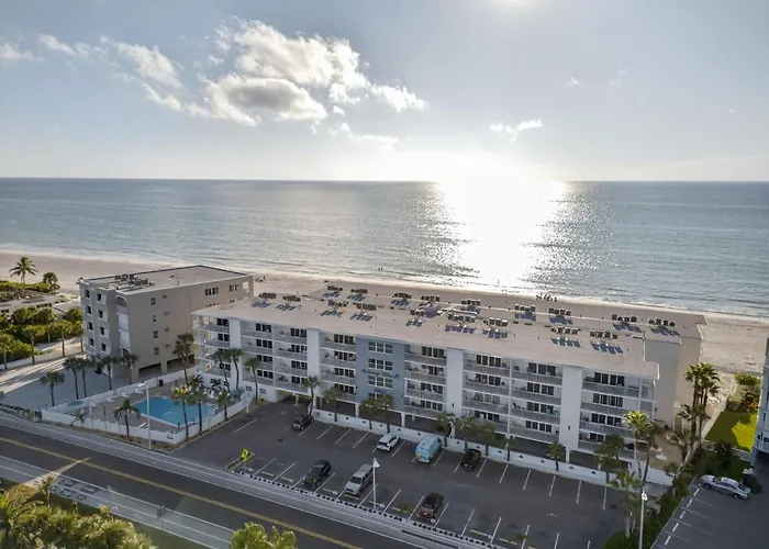 Holiday Villas II Unit 301
