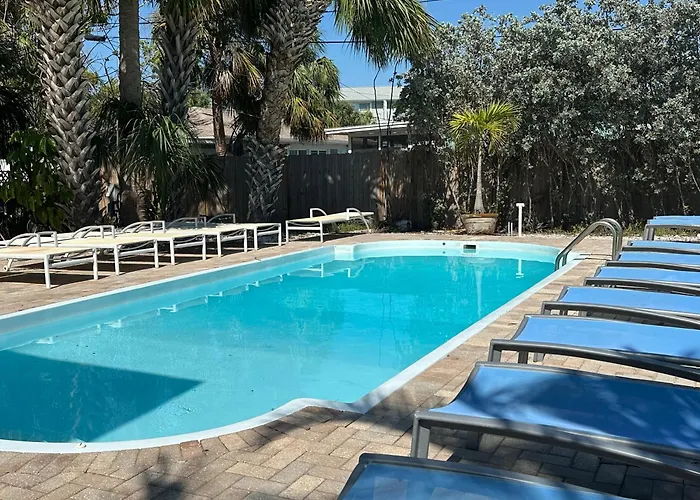 2Bd 2Ba Beachside E 3Min To Beach Pool!