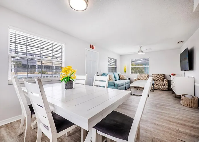 2Bd 2Ba Beachside W 3Min To Beach!