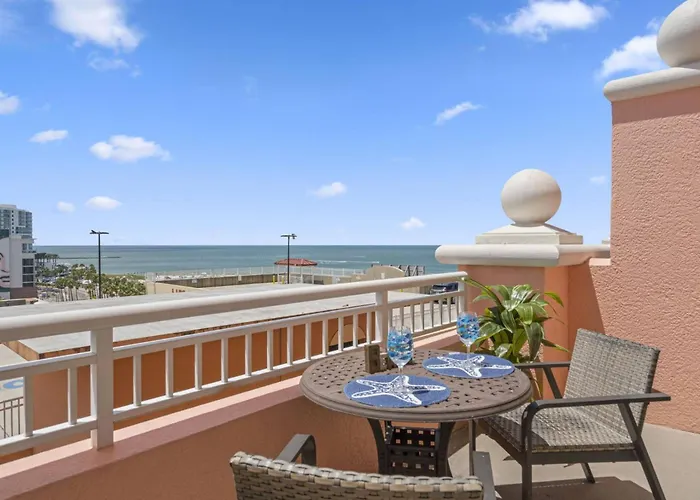 833 Aqualea / Beachfront Resort Clearwater Beach