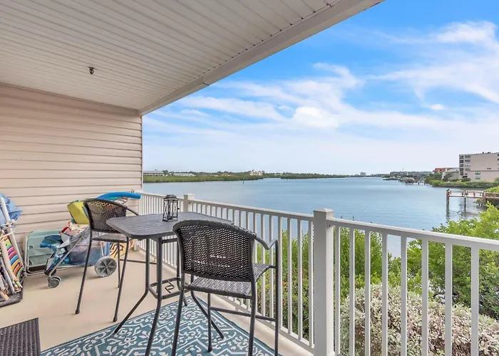 Captain'S Cove #203