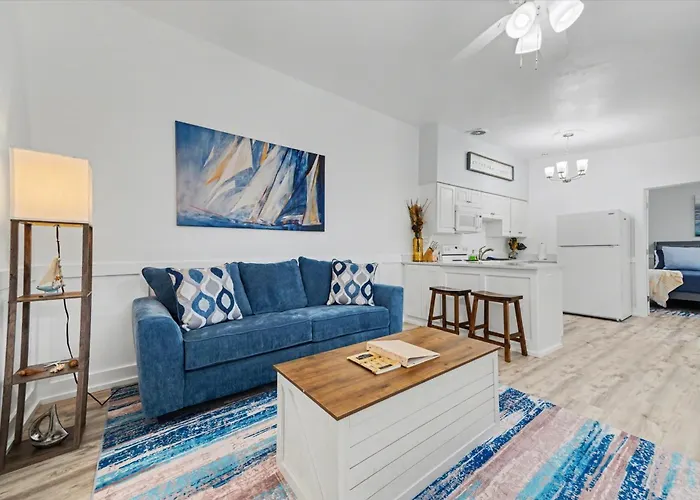 Waterfront 2 Mins 2 Beach - Dock & Pet Friendly