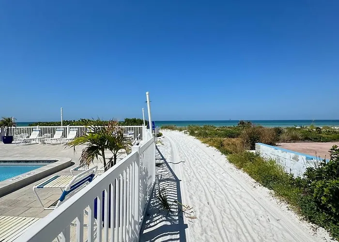 Beach Retreat In Redington Shores