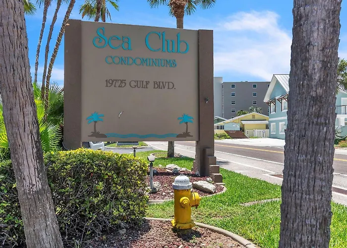 Sea Club #46 - Coastal Gem