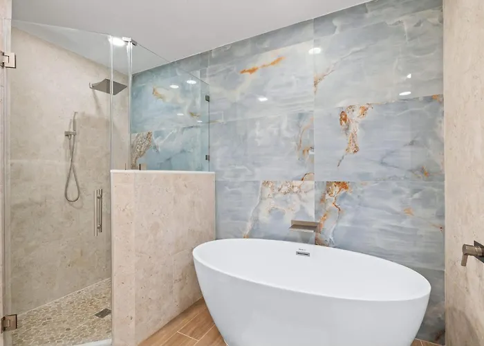 Waterfront Breeze Condo