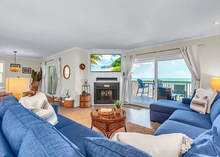 Pelican Pointe 4C