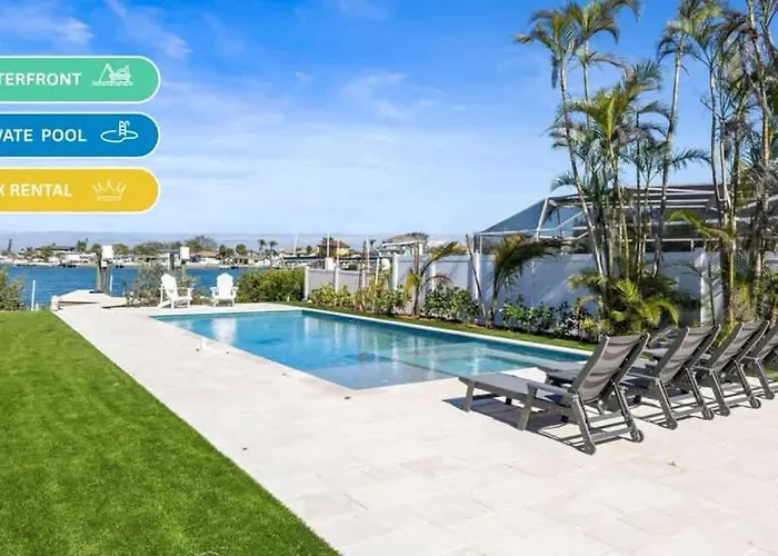 Waterfront Paradise Palms 