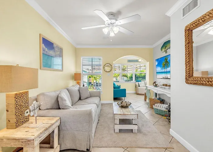 Barefoot Beach Resort E206 - Liquid Obsession