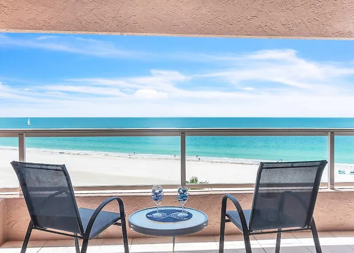 7B Crescent Beach Club