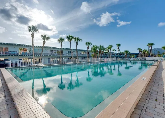 Steps To Beach! Charming Indian Shores Condo