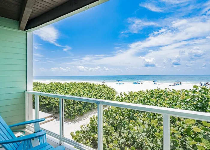 2Br - Beach Condo, Two Balconies, Minutes To Sand