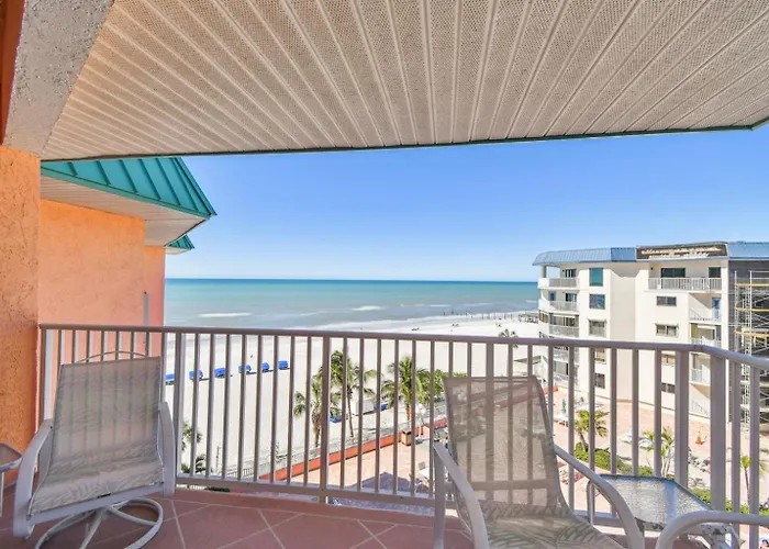 Penthouse Ocean & Pool View Condo