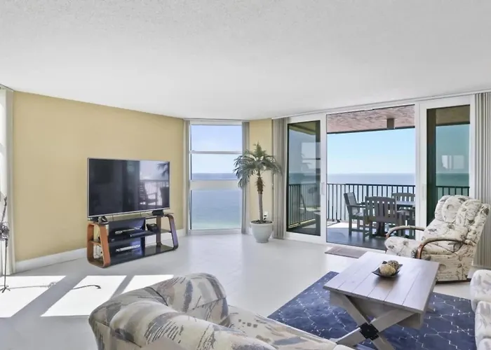 Two Bedroom Corner Condo With Panoramic Gulf Views
