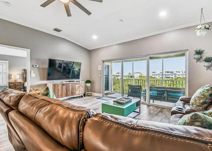 Peaceful Intracoastal Condo 3 Min Walk To Beach