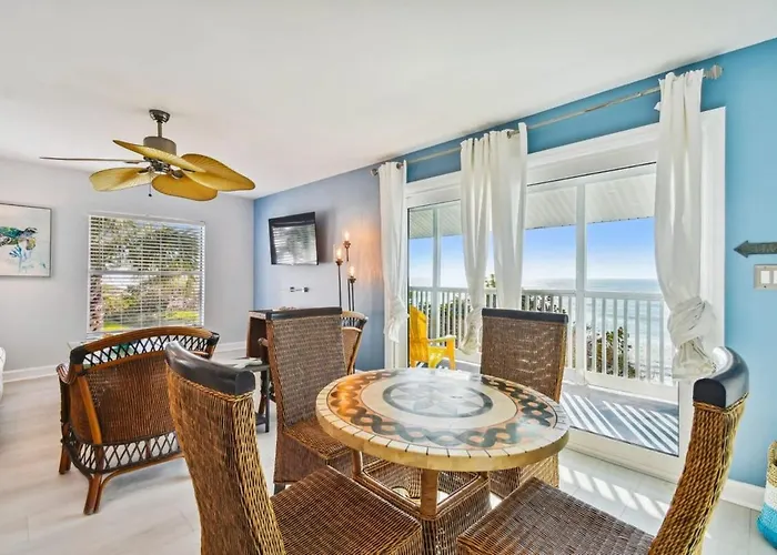 3Bedroom Beachfront Condo-Gulf View-On The Sand