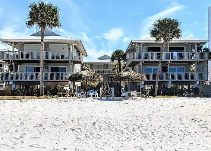 Pelicans Roost On The Gulf Ultrawide Balconies & Tiki Deck
