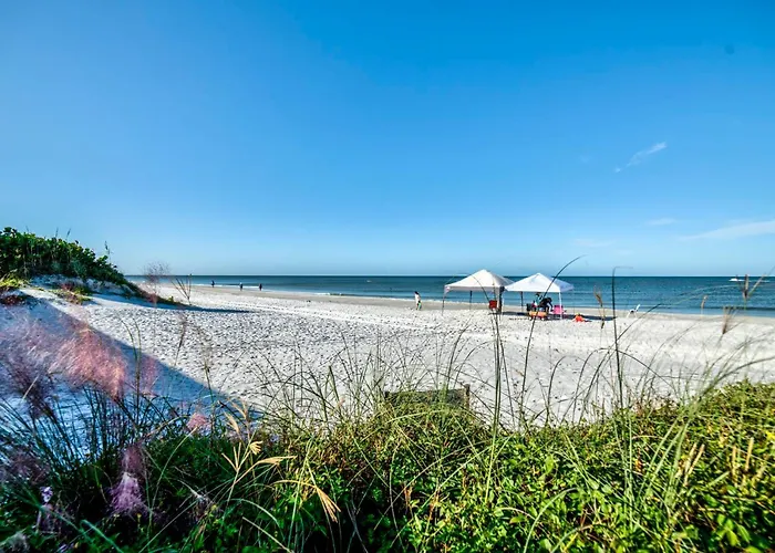 Beachfront Condo-Gulf Views-On The Sand