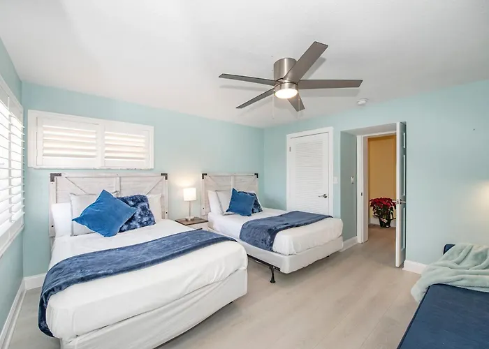 4Bedroom Beach Condo-Gulf Views-On The Sand