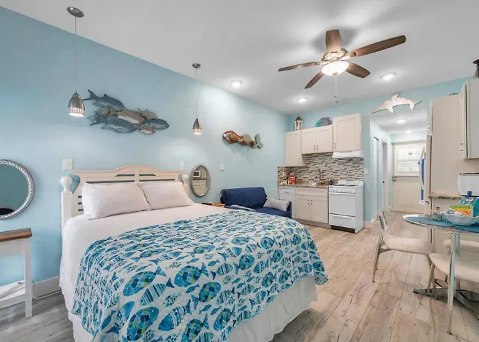 Picturesque Waterfront Studio