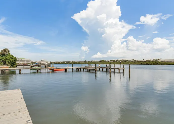 1 Block To Beach! Indian Shores Condo, Pool Access