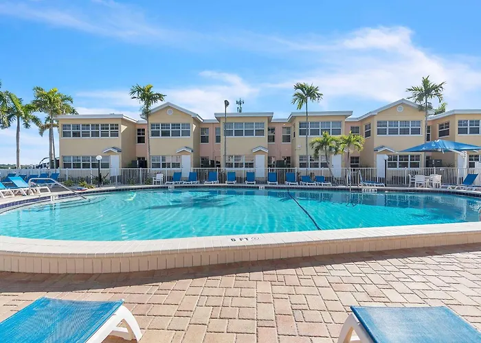 Barefoot Beach Resort B201