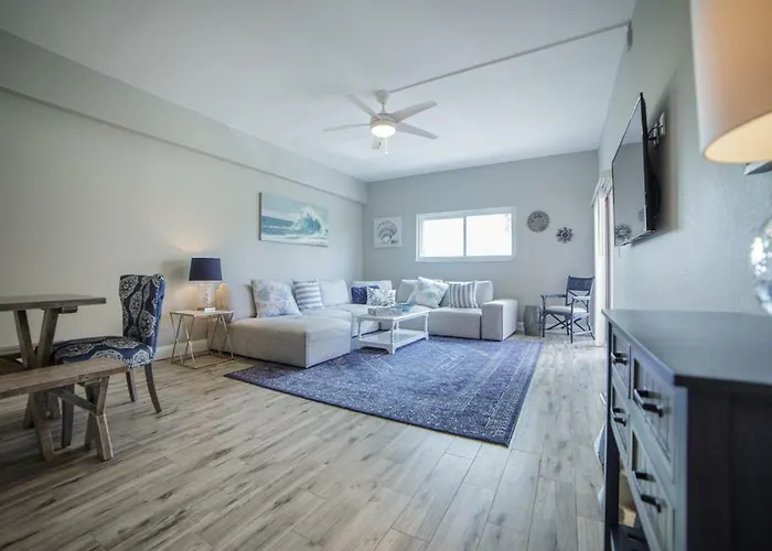 Townhouse At San Remo