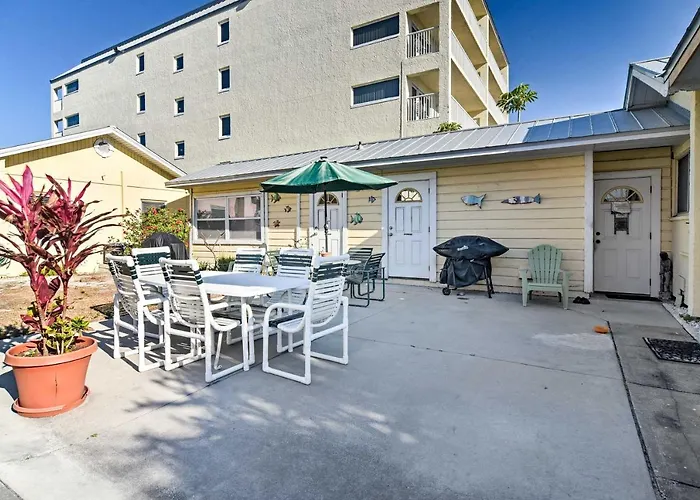 Steps To Beach, Cabana: Indian Shores Cottage